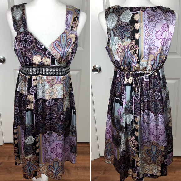 Motherhood Maternity Dresses & Skirts - Motherhood Maternity Embellished Print Dress M D8